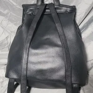 Victoria\'s Secret Black Faux Leather Medium Backpack EUC Vegan leather backpack VICTORIA main image 4